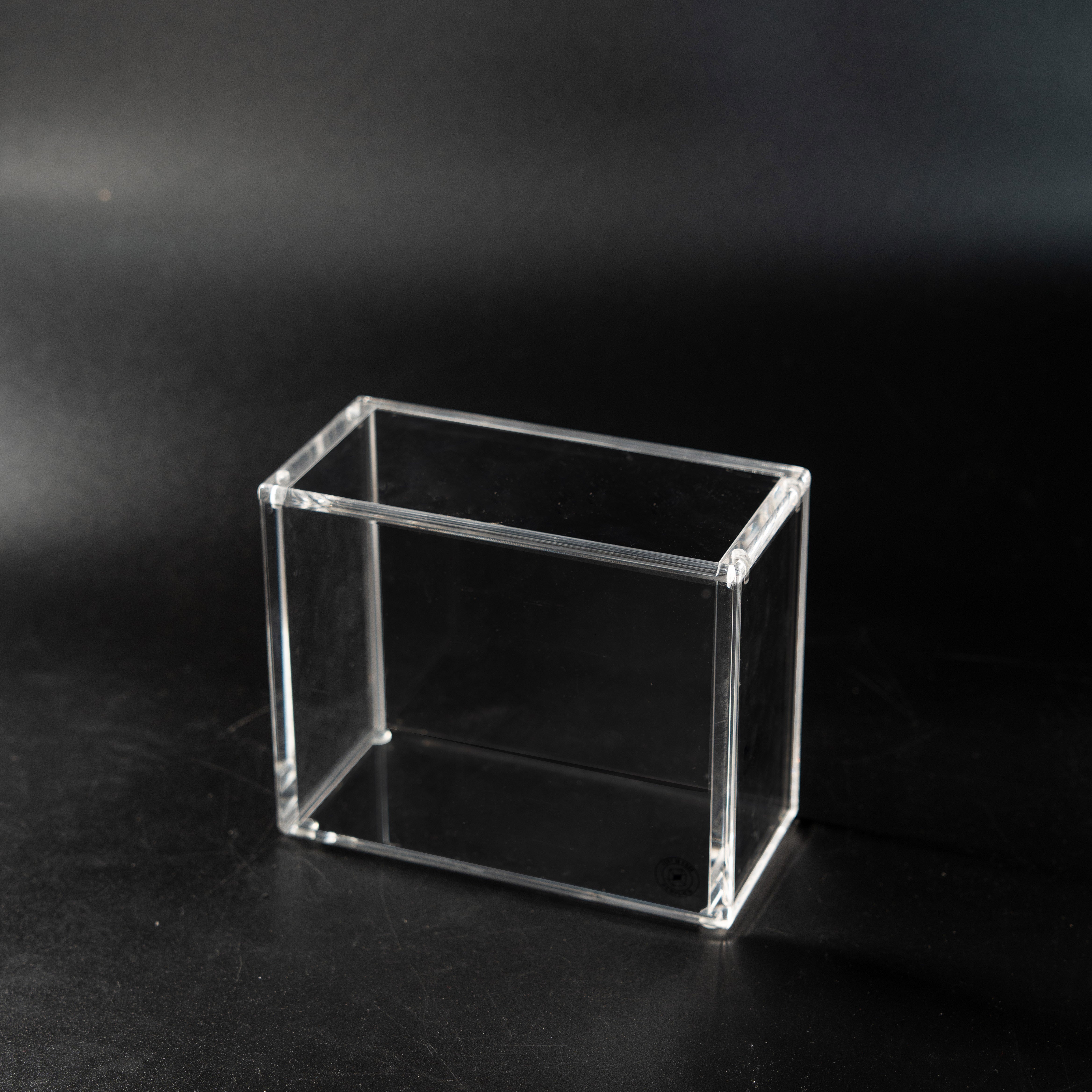 Acrylic Case Compatible with English One Piece OP-04/OP-05/OP-06 Booster Box