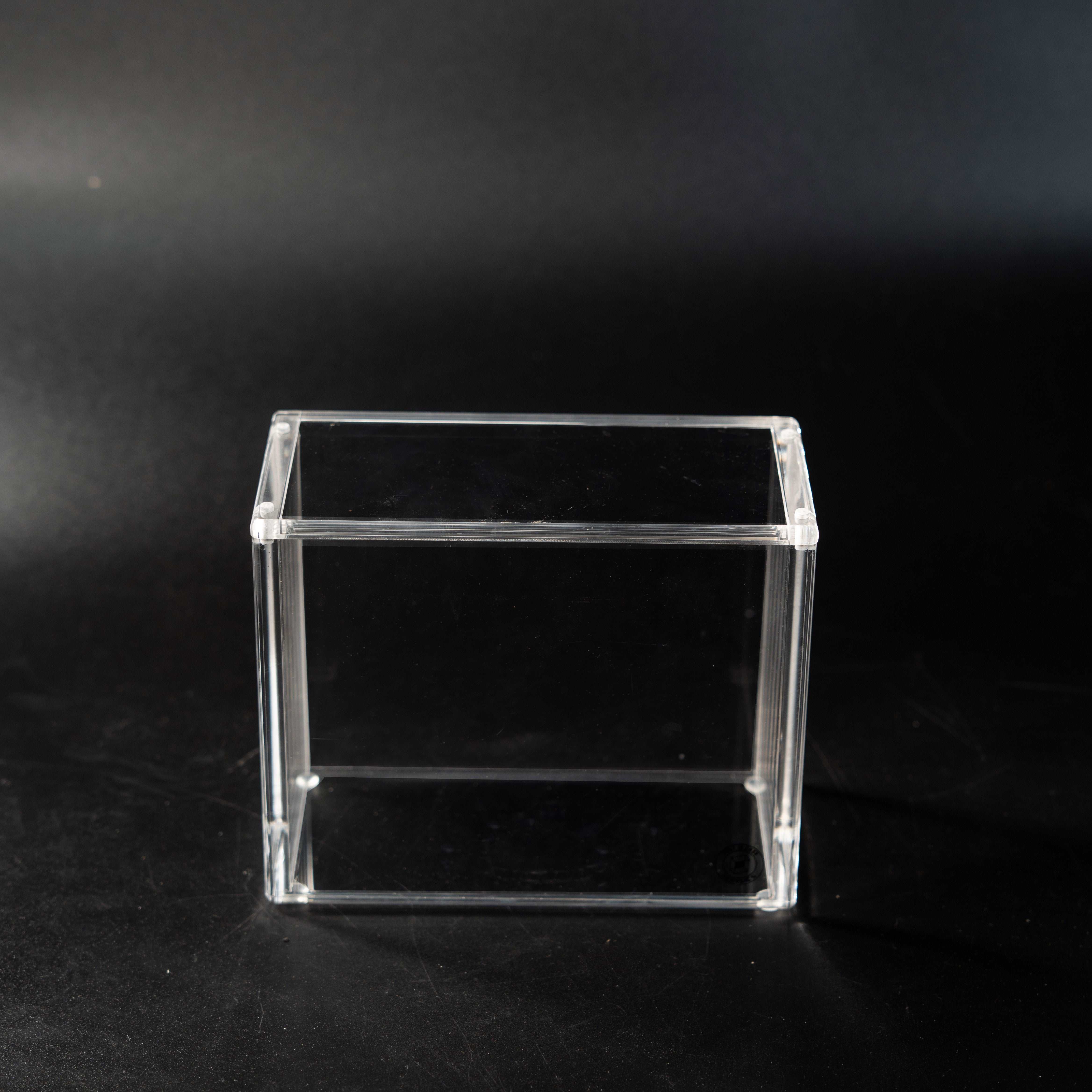 Acrylic Case Compatible with English One Piece OP-04/OP-05/OP-06 Booster Box